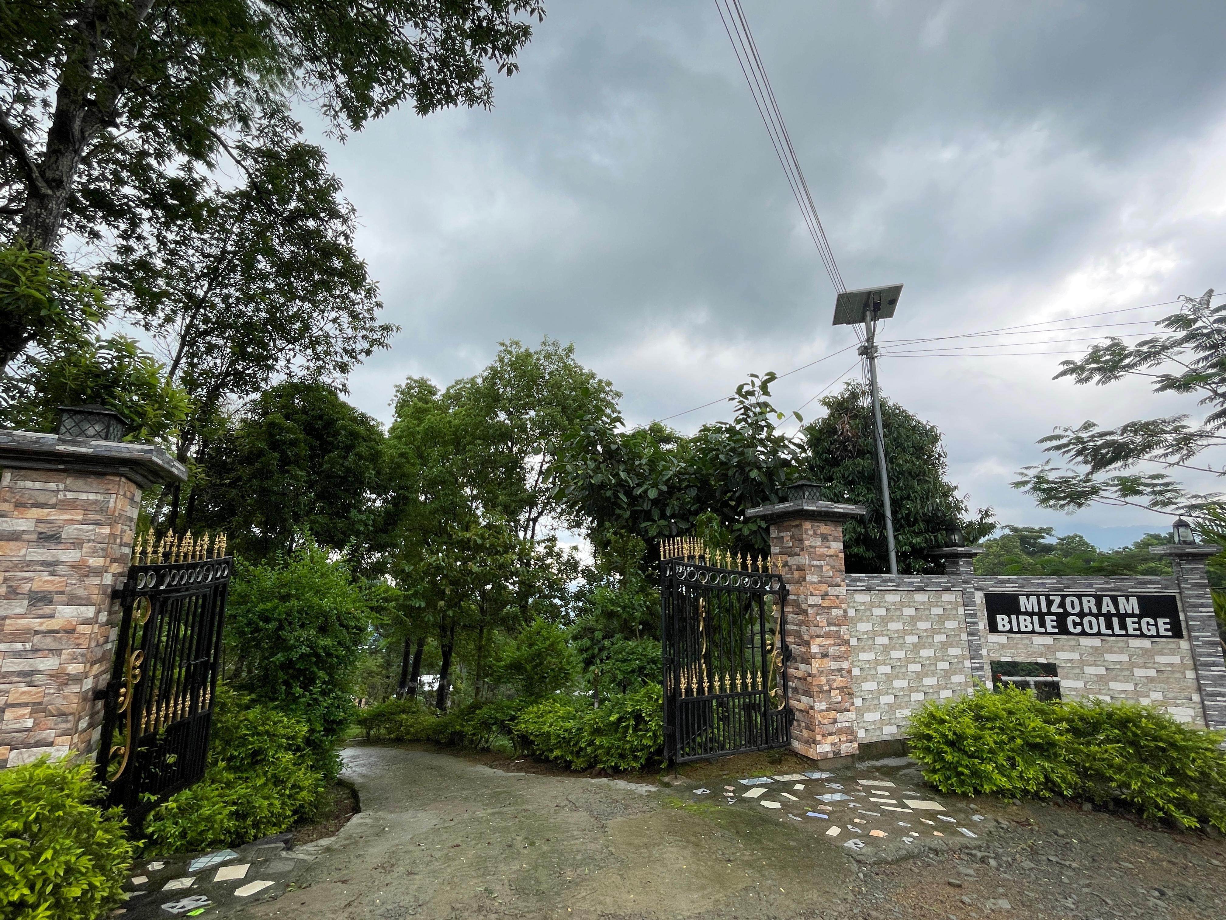Main gate2